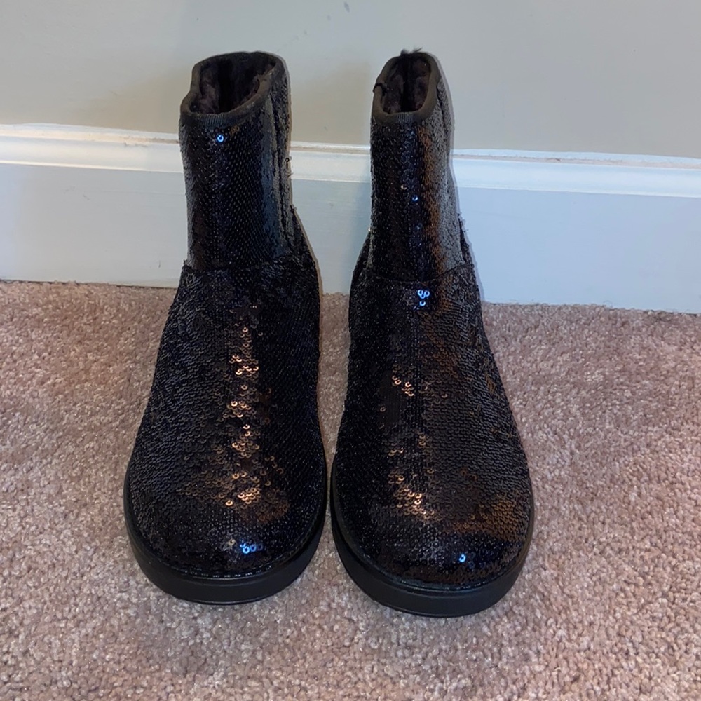 Black Sequined Guess boots